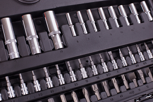 Набор инструментов Кратон TS-03 1/2"+1/4" 94 пр