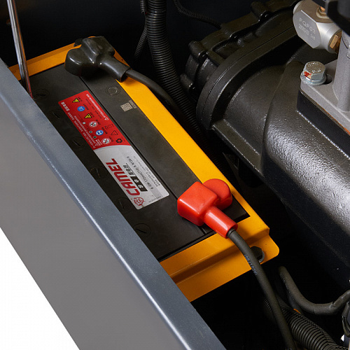 Дизельный винтовой компрессор ET-Compressors SDX 210T-8 на шасси